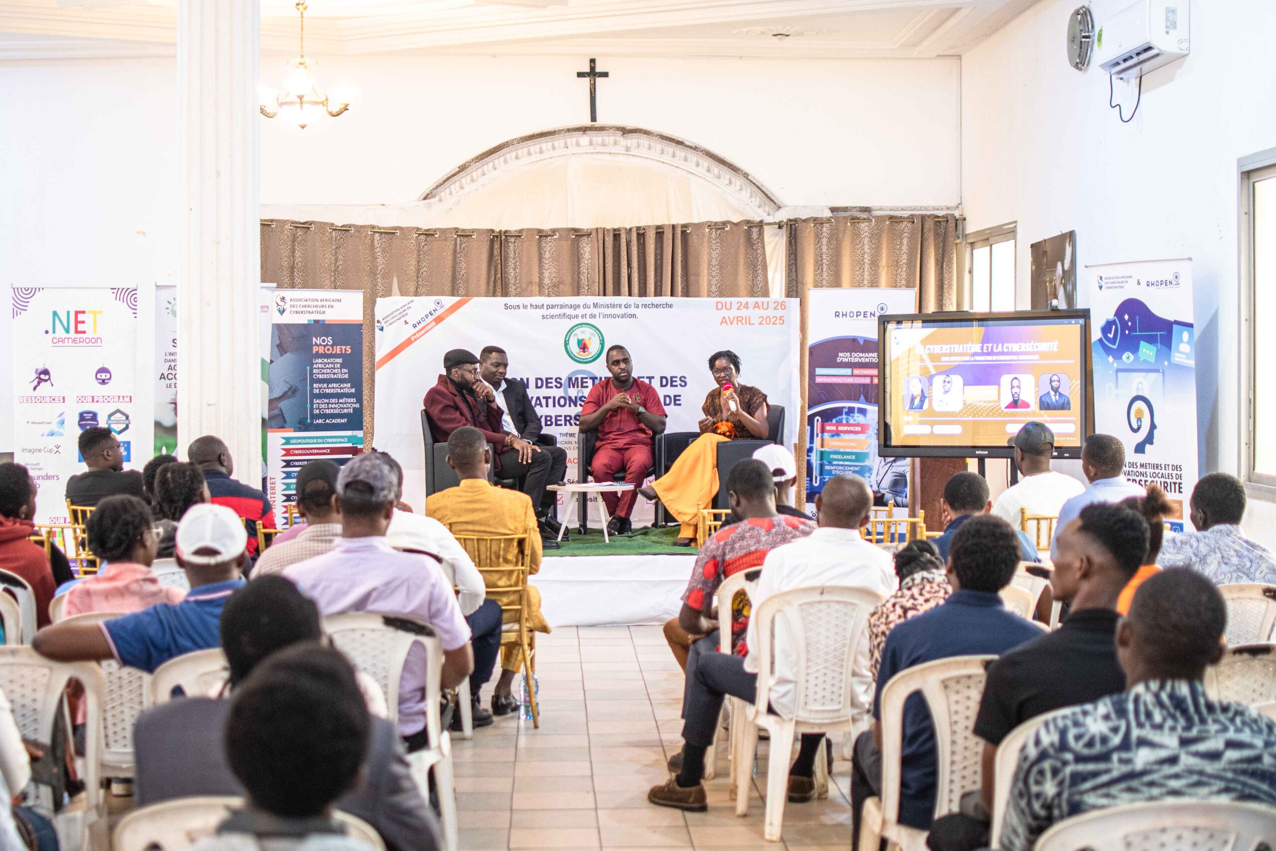 JOUR 03 SALON DES METIERS RHOPEN-16